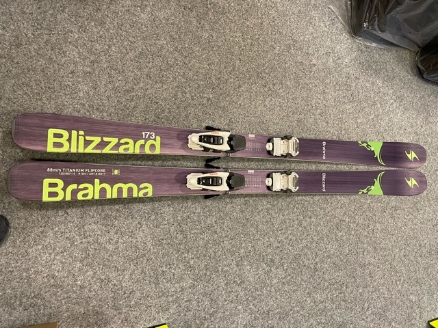Lyže Blizzard Brahma 173 cm+ vázání squire 11 